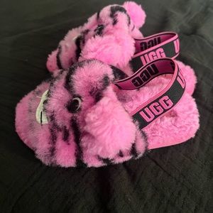 Toddler Ugg Slippers Size 9t